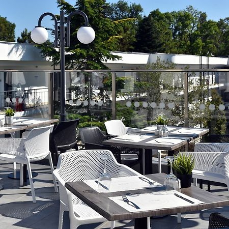 Ihotel Slăntjev Brjag Exteriör bild
