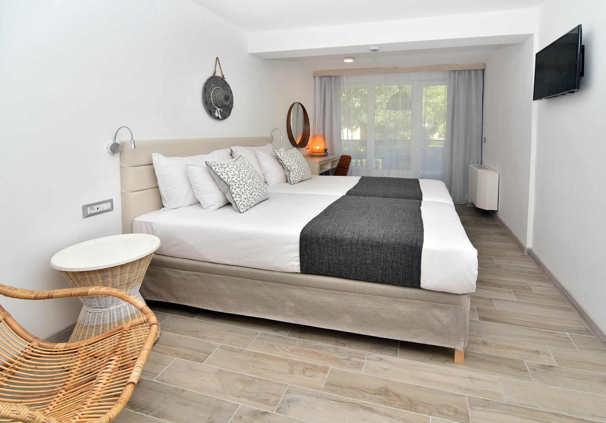 Ihotel Slăntjev Brjag Exteriör bild