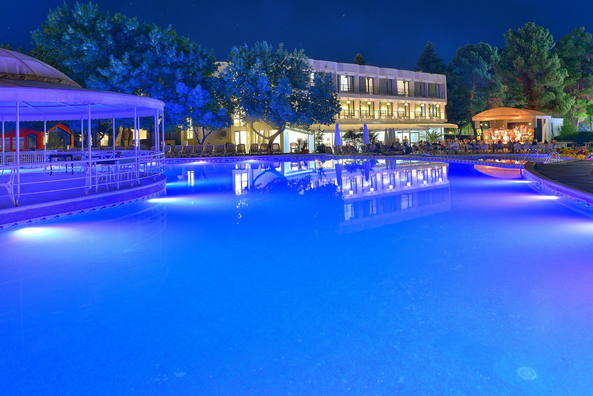 Ihotel Slăntjev Brjag Exteriör bild