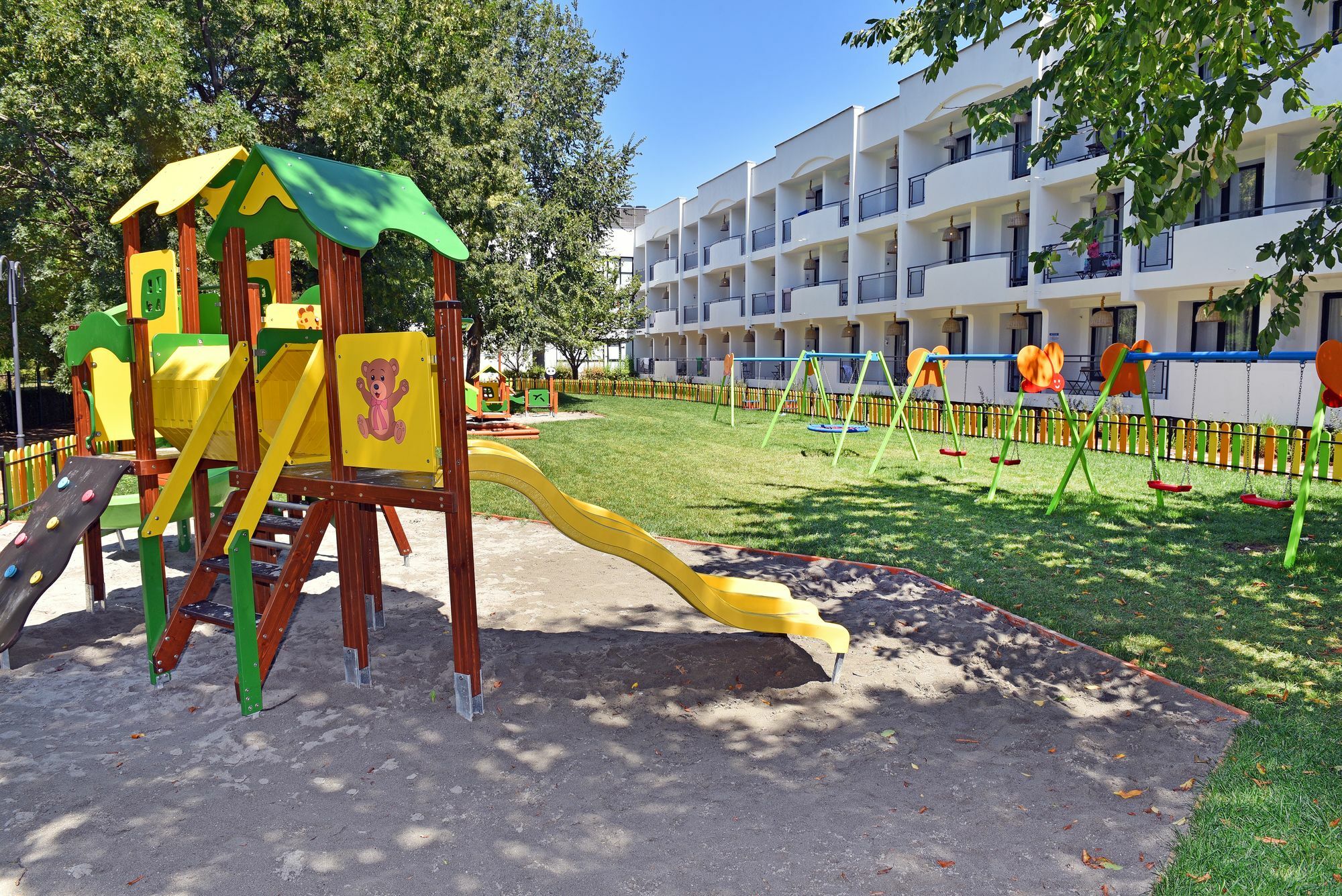 Ihotel Slăntjev Brjag Exteriör bild